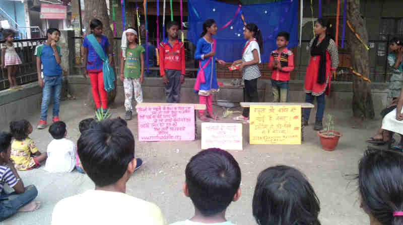 As part of its ongoing education awareness campaign in Delhi, RMN Foundation has started presenting a street play – चमेली की पढ़ाई – which highlights the problems in the current education ecosystem.