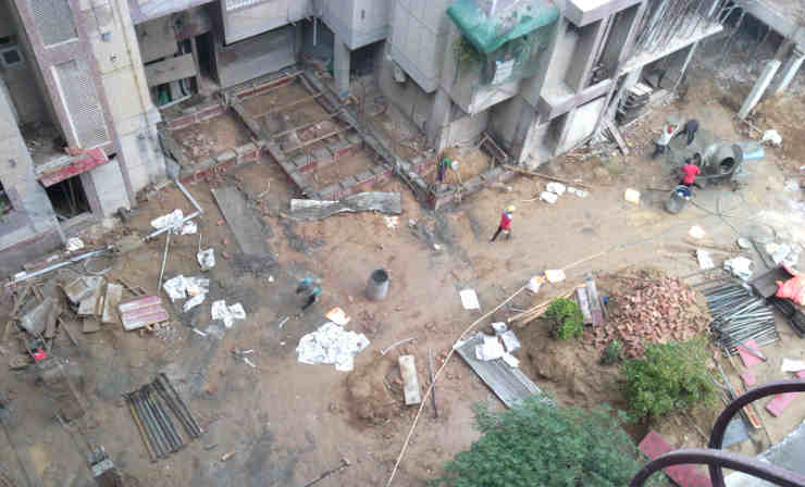 The illegal construction racket is being run by housing societies, corrupt bureaucrats, and dishonest politicians in connivance with the builders’ mafia. Photo: Rakesh Raman / RMN News Service